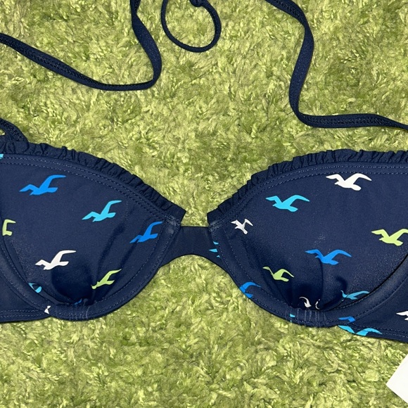 Hollister Logo Print Bikini - Picture 3 of 7